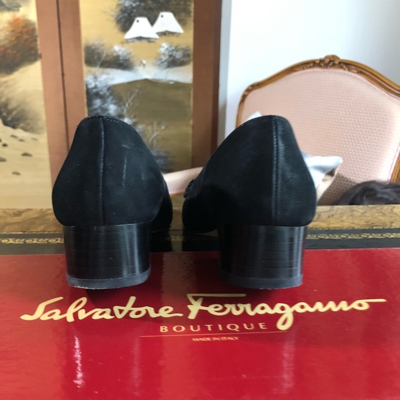 Salvatore Ferragamo FARFALLA NERO NABUCK Size 7 1/2 AA - Picture 14 of 15